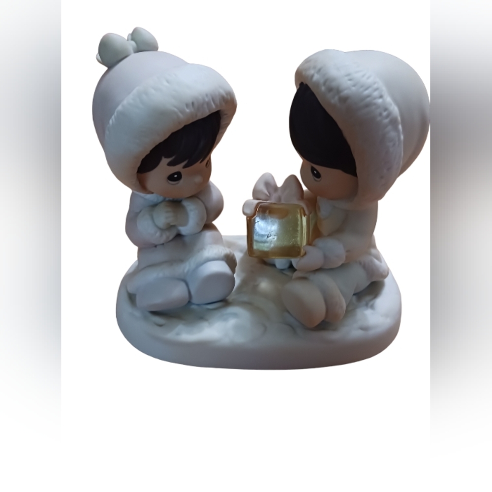 Precious Moments Figurine "I Only Have Ice For You" Eskimo Brunette‎ 1995